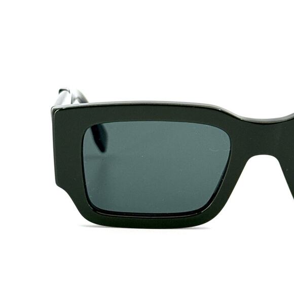 NEW!!! FENDI Sunglasses FE40131I 96N, Authentic - Picture 4 of 11